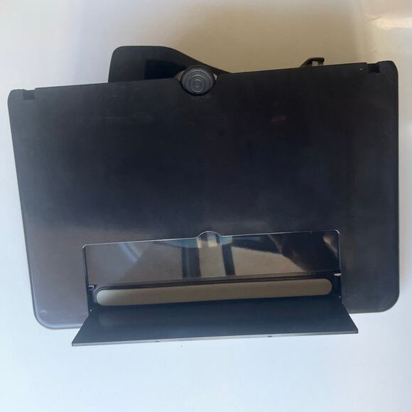 18" Screen Magnifier for Cell Phone – 3D HD Magnifing Screen Enlarger Projector - Picture 8 of 8